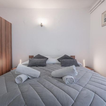 Apartman Lana Vidikovac Zara Esterno foto