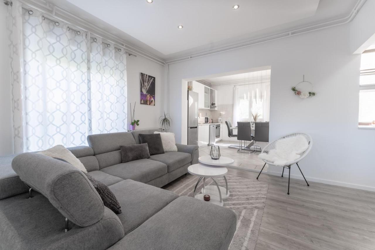 Apartman Lana Vidikovac Zara Esterno foto