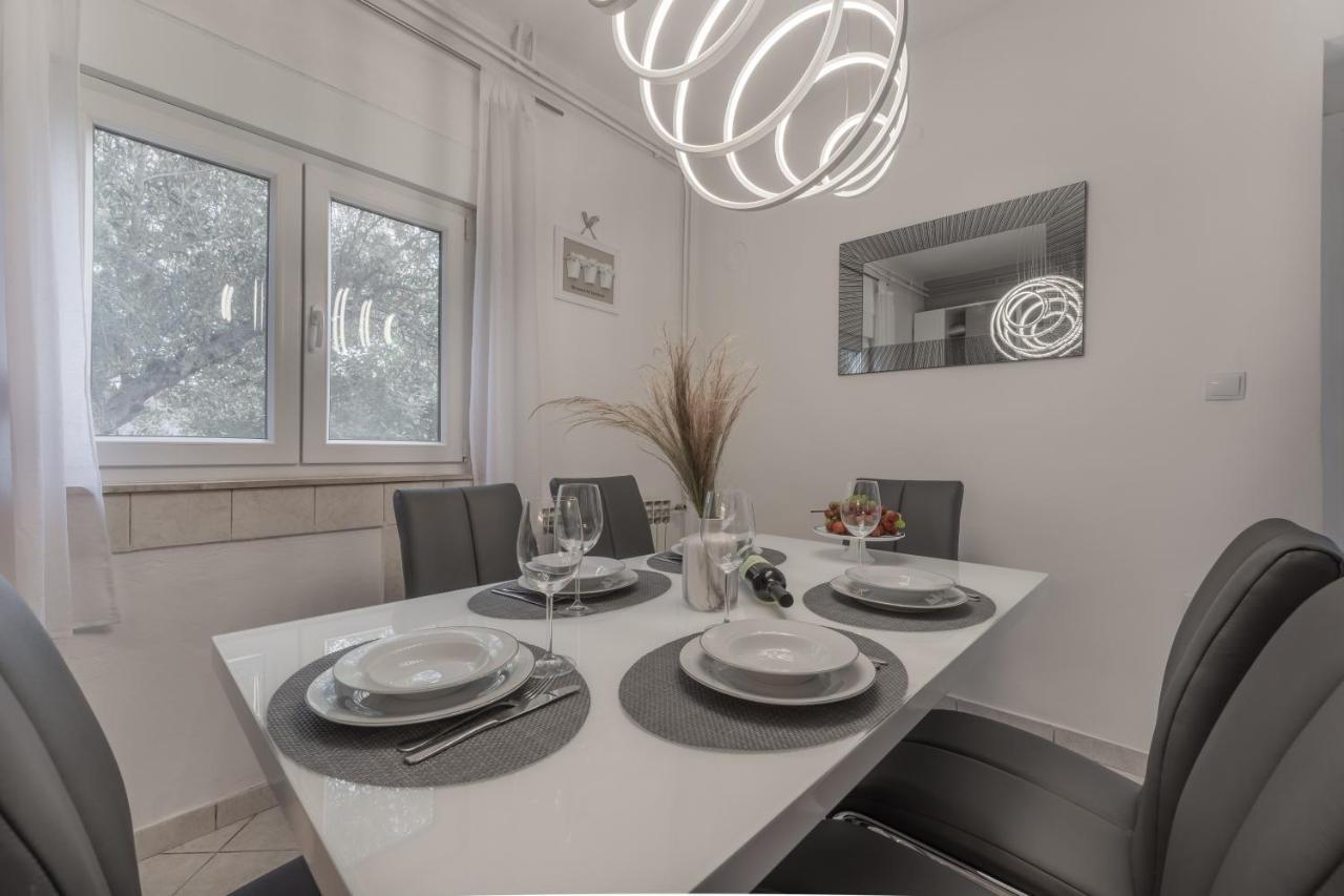 Apartman Lana Vidikovac Zara Esterno foto