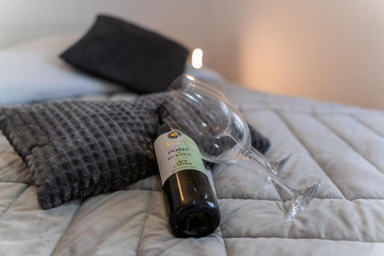 Apartman Lana Vidikovac Zara Esterno foto