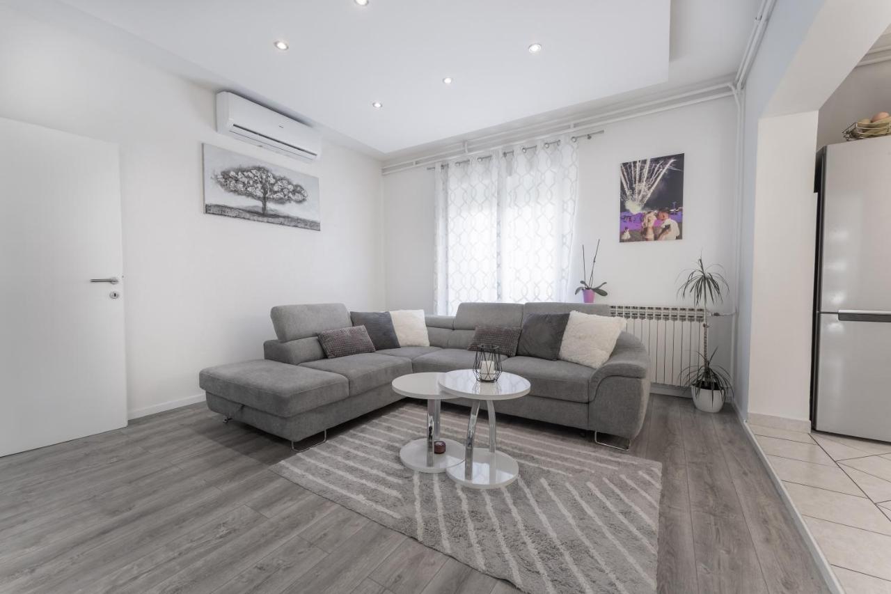 Apartman Lana Vidikovac Zara Esterno foto